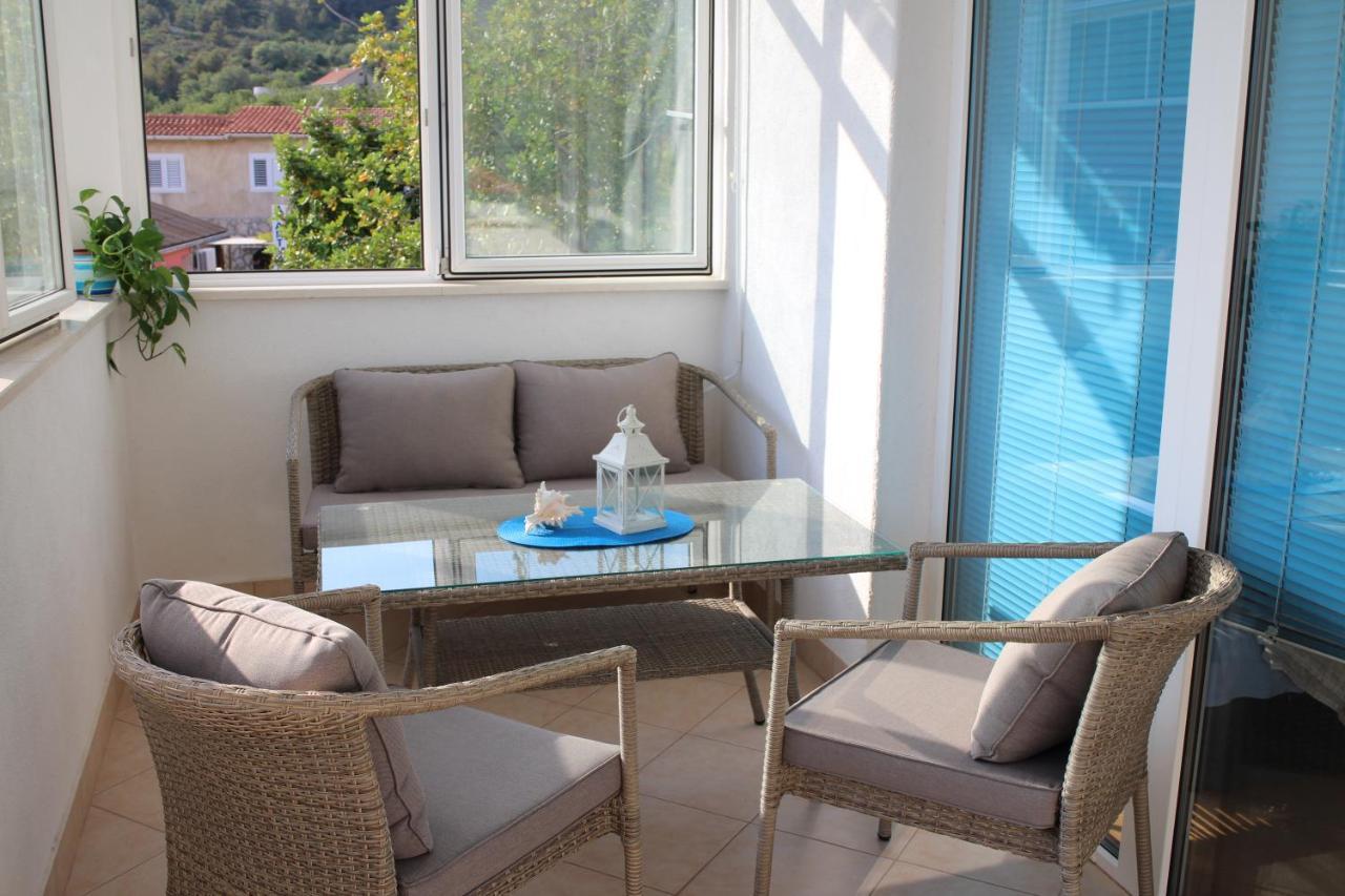 Apartment Teraferma Komiža Εξωτερικό φωτογραφία