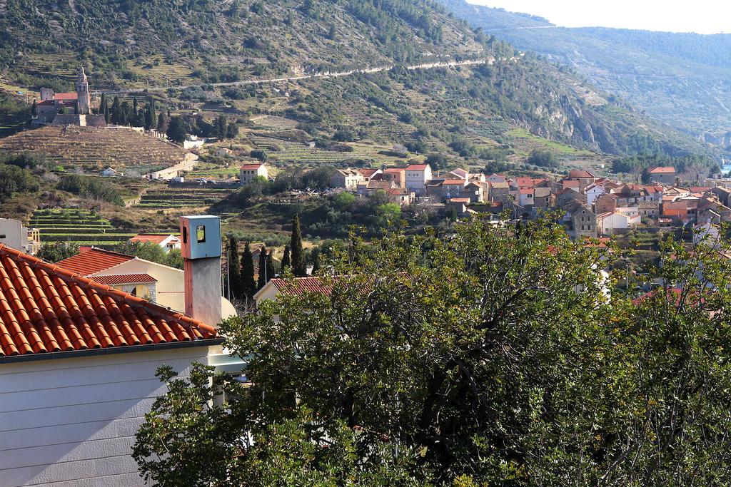 Apartment Teraferma Komiža Εξωτερικό φωτογραφία